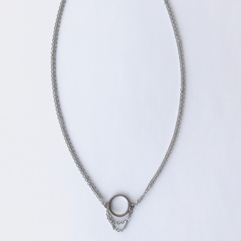 NWT! Circle Pendant Choker Necklace
